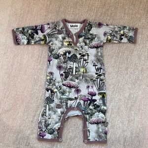Molo girls onesie. Size 56. 3 months